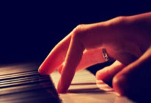 新赛季首战，双方实力对比让人期待